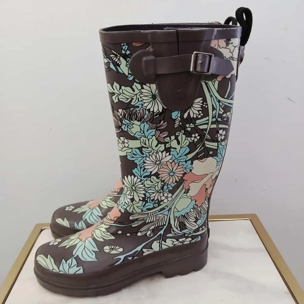 Sakroots Women’s Floral Print Rain Boots Size 6.
